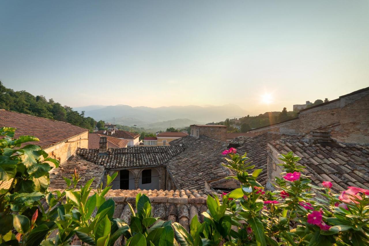 Nel Vicolo Luxury B&B Penne Buitenkant foto